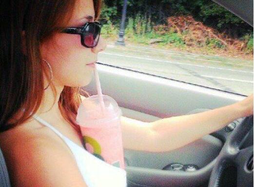 国产美女爆胸视频,揭秘网络传播背后的伦理争议