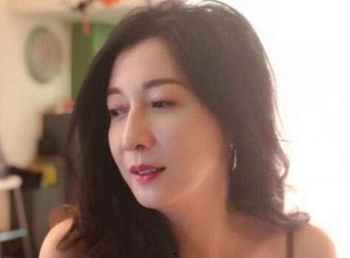 国产午夜成人无码视频,暗流涌动的网络世界